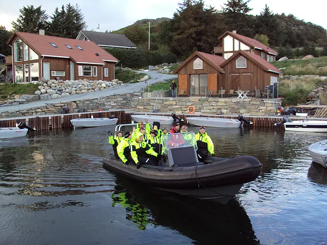 Ribb på vei ut fra brygge